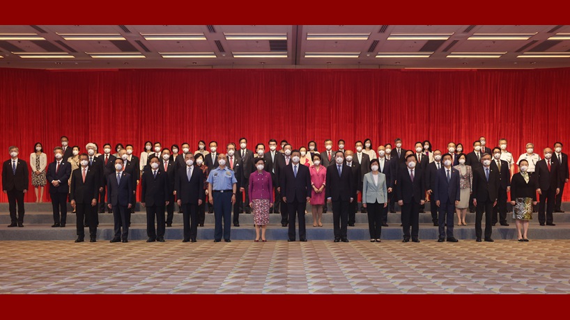 習近平會見香港特別行政區(qū)行政、立法、司法機關負責人