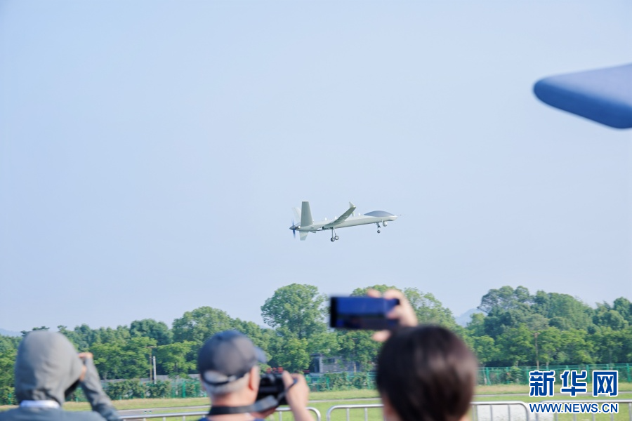 空天盛宴來了！一批新型航空器在重慶梁平升空