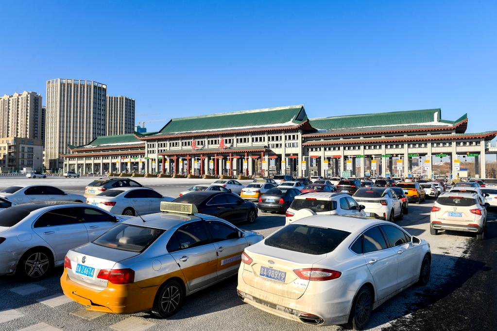 越來越忙 越來越好——從車流、人流、物流看吉林節(jié)日穩(wěn)經(jīng)濟