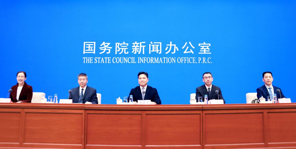 新華全媒+丨國新辦舉行保障春節(jié)市場供應(yīng)、促進節(jié)日消費新聞發(fā)布會