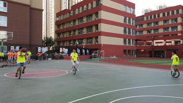 這所小學的“獨輪車+”課程，是孩子的健康快樂源泉