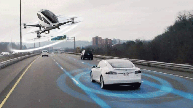 無人機(jī)無人車 你敢坐嗎？