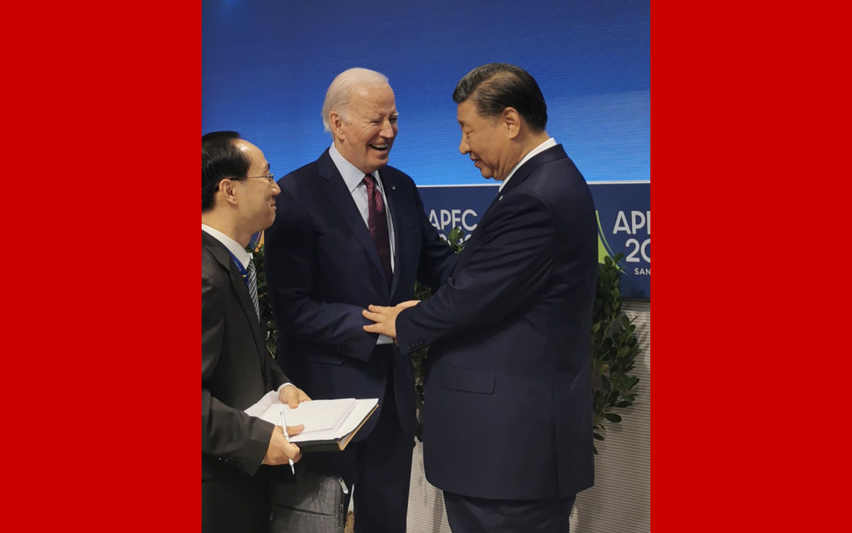 APEC會議結(jié)束時，拜登總統(tǒng)與習(xí)主席話別